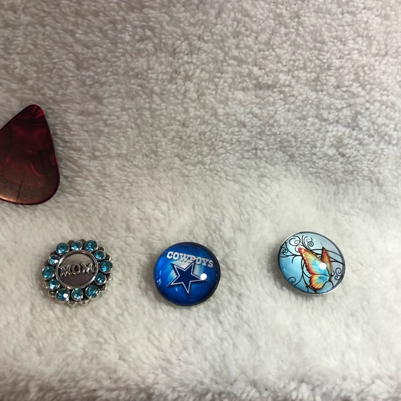 FINAL SALE- LEAVING CLOSET-NO FURTHER DISCOUNTS - Picture 2 of 6